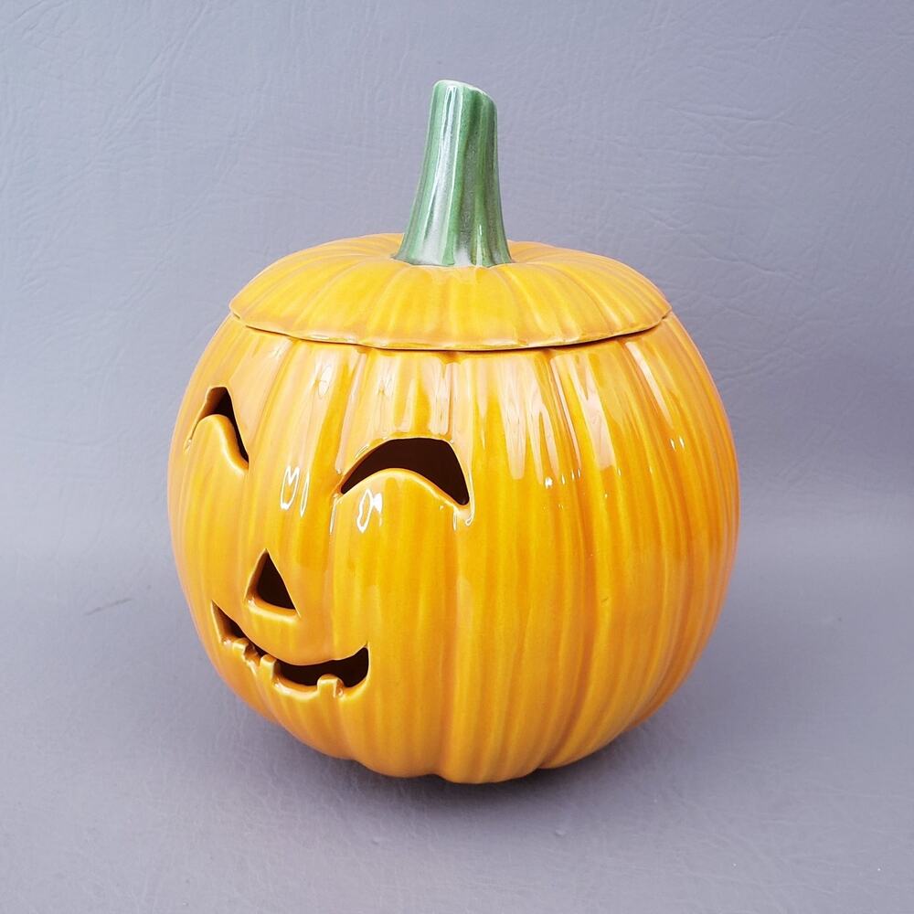 Vintage 80s Ceramic Pumpkin Jack-o’-Lantern With Lid 6" McKercher Kalamazoo, MI